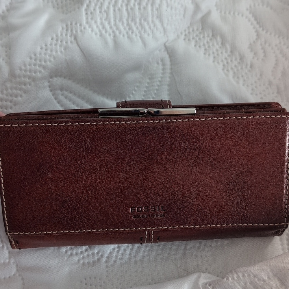 💥Fossil Set💥 - Rich Burgundy Pebbled Leather Hobo Bag & Kiss Lock Wallet Set - Picture 15 of 15